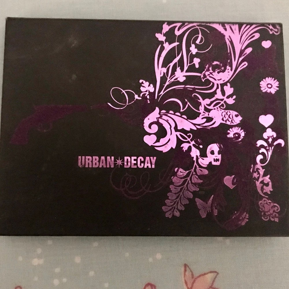 Urban decay eyeshadow pallete